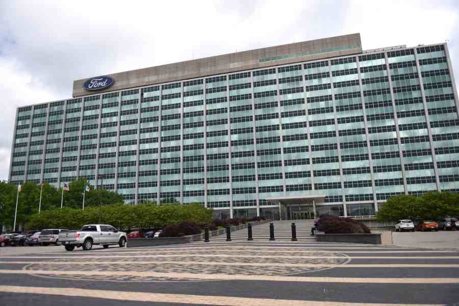 Ford Recalls 148,000 Trucks and SUVs Over Brake and Engine Safety Risks