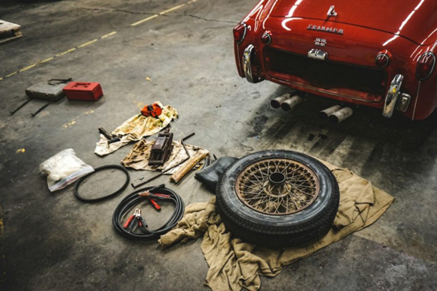 Maximize Space with These Clever Mechanic Tool Storage Solutions