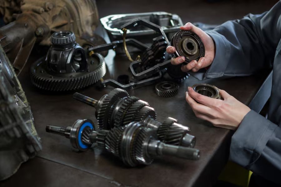 How to Avoid Costly Transmission Repairs in High-Mileage Vehicles